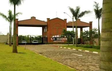 Imagem: O terreno possui 300m² de Área e está localizado em Rio