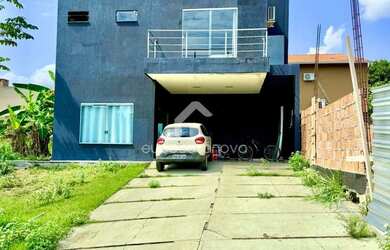 Imagem: A casa em condomínio possui 5 Banheiros e 180m² de Área e