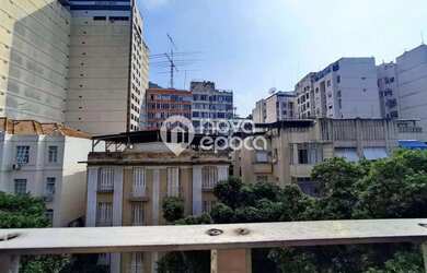 Imagem: O apartamento à venda possui 3 Dormitórios, 2 Banheiros e