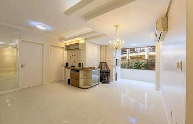 Imagem: O apartamento possui 2 Dormitórios, 1 Banheiro, 1 Vaga na garagem