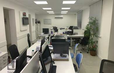 Imagem: O depósito possui 140m² de Área e está localizado em Copacabana