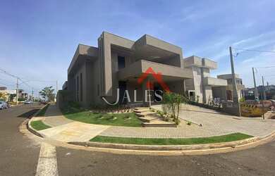 Imagem: A casa em condomínio possui 3 Dormitórios, 4 Banheiros, 4