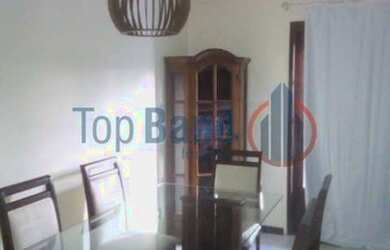 Imagem: O apartamento possui 3 Dormitórios, 1 Banheiro, 3 Vagas na