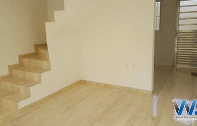 Imagem: A casa possui 2 Dormitórios, 1 Banheiro, 1 Vaga na garagem