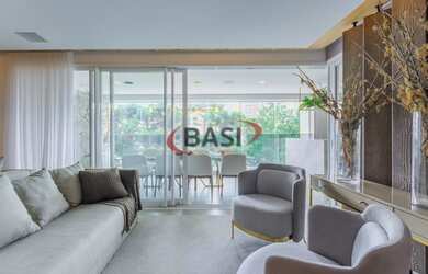 Imagem: O apartamento possui 4 Dormitórios, 5 Banheiros, 4 Vagas na