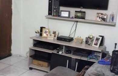 Imagem 2: Apartamento com 2 dormitórios, 50 m² - venda por R$ 90.000 ou aluguel por R$ 400/mês - Gua