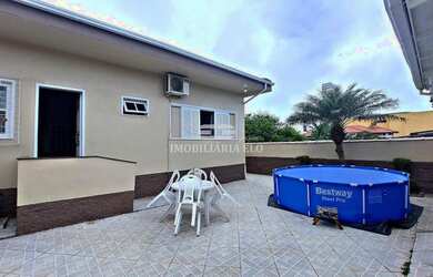 Imagem 4: Casa à venda no Centro de Imbituba em terreno de 400m²