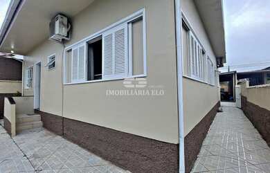 Imagem 3: Casa à venda no Centro de Imbituba em terreno de 400m²