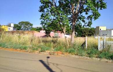 Imagem: O terreno possui 450m² de Área e está localizado em Anápolis