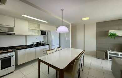 Imagem: O apartamento possui 3 Dormitórios, 2 Banheiros, 2 Vagas na