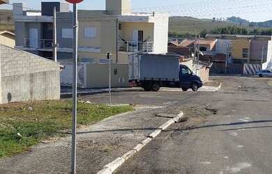 Imagem: O terreno à venda possui 460m² de Área e está localizado