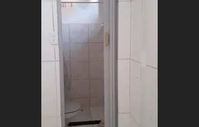 Imagem: A casa possui 2 Dormitórios, 2 Banheiros, 1m² de Área e