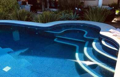 Imagem: A casa em condomínio possui 4 Dormitórios, 5 Banheiros, 4