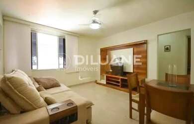 Imagem: O apartamento possui 1 Dormitório, 2 Banheiros, 1 Vaga na garagem