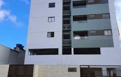 Imagem: O apartamento possui 3 Dormitórios, 1 Banheiro, 1 Vaga na garagem