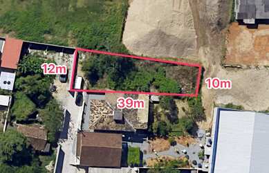 Imagem: O terreno possui 468m² de Área e está localizado em Aririu