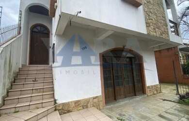 Imagem 2: Casa em São João. 350m² de Área, 2 Vagas na garageme3 Dormitórios