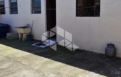 Imagem 15: Casa comercial à venda com 11 acomodações no bairro Camobi, em Santa Maria