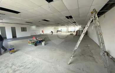 Imagem 9: Salão Comercial para locação em Jardim Munhoz - SP