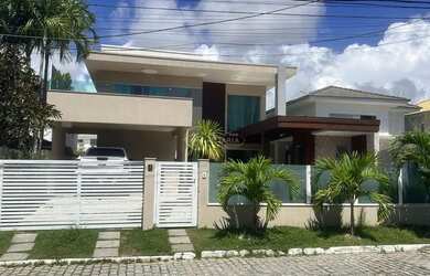 Imagem: A casa em condomínio possui 4 Dormitórios, 5 Banheiros, 5