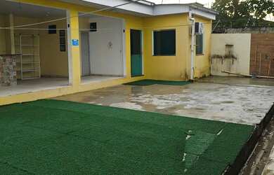 Imagem 10: Casa no Aleixo com 4 suítes, ideal para empresa ou residencial