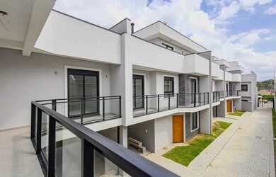 Imagem: A casa em condomínio possui 3 Dormitórios, 3 Banheiros, 2