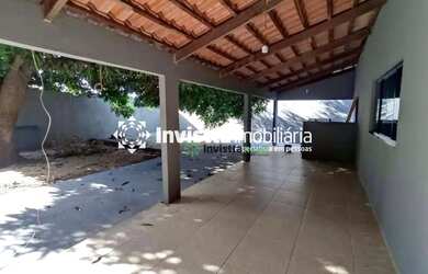 Imagem 12: Sou Casa em um terreno grande na 1104 sul