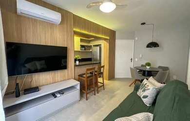 Imagem 4: Apartamento a venda mobiliado e decorado, junto a praças de lazer e a poucos metros do mar