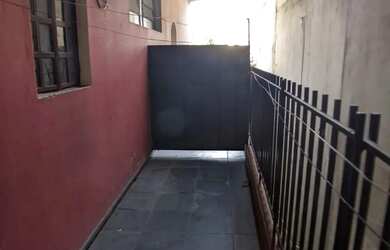 Imagem: A casa possui 2 Dormitórios, 1 Banheiro, 90m² de Área e