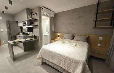 Imagem: O studio possui 1 Dormitório, 1 Banheiro, 1 Vaga na garagem