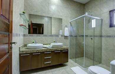 Imagem 6: ALUGO POR TEMPORADA - Mansão Vista Mar-35 Pessoas-8 Suítes AR/TV/BOX/Água...