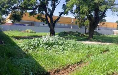 Imagem: O terreno possui 4000m² de Área e está localizado em Santa