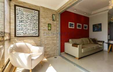 Imagem: O apartamento possui 4 Dormitórios, 2 Banheiros, 1 Vaga na