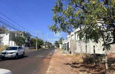 Imagem: O terreno possui 499m² de Área, Imóvel novo e está localizado