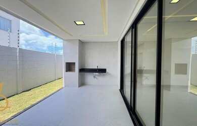 Imagem 5: A Maior e Mais Bela Casa Térrea em Padang Beach