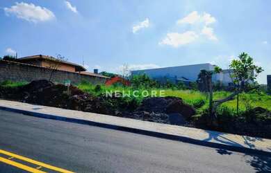 Imagem: O terreno possui 75m² de Área e está localizado em Centro