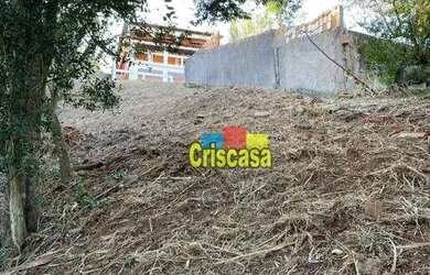 Imagem: O terreno possui 400m² de Área e está localizado em Peró