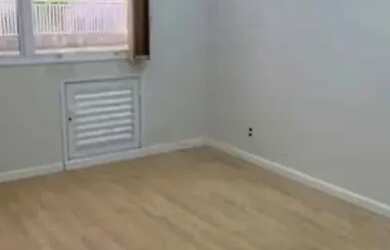 Imagem: O depósito possui 1 Vaga na garagem, 28m² de Área e está