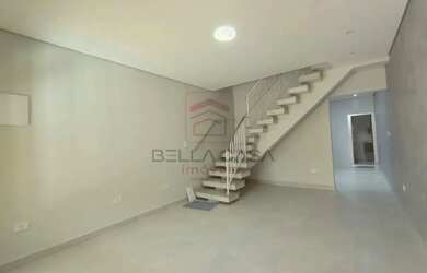 Imagem: A casa possui 3 Dormitórios, 4 Banheiros, 1 Vaga na garagem