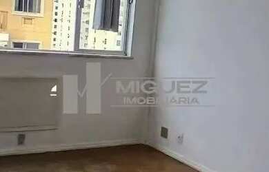 Imagem 2: Apartamento à venda Rua Araújo Lima - sala, dois quartos , dependência...