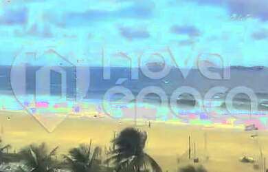 Imagem: O apartamento possui 4 Dormitórios, 5 Banheiros, 2 Vagas na