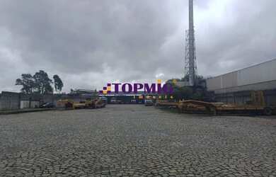 Imagem: O depósito possui 6500m² de Área e está localizado em Riacho