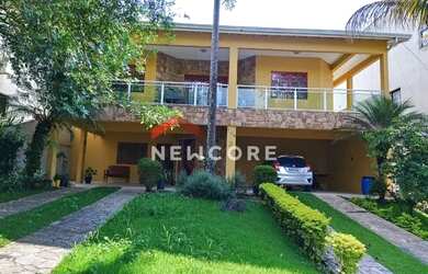 Imagem: A casa em condomínio possui 3 Dormitórios, 5 Banheiros, 4