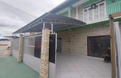 Imagem: O depósito está localizado em Fátima, Joinville à venda