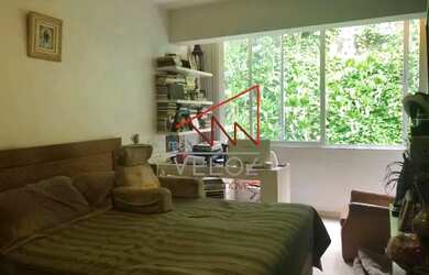 Imagem: O apartamento possui 4 Dormitórios, 5 Banheiros, 3 Vagas na