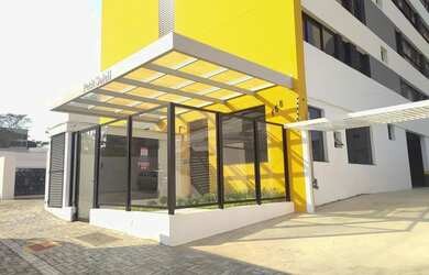 Imagem: O apartamento possui 1 Dormitório, 1 Banheiro, 1 Vaga na garagem