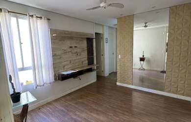 Imagem: O apartamento possui 2 Dormitórios, 1 Banheiro, 1 Vaga na garagem