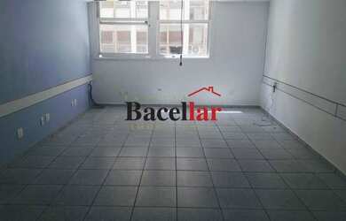 Imagem: O depósito possui 507m² de Área e está localizado em Centro