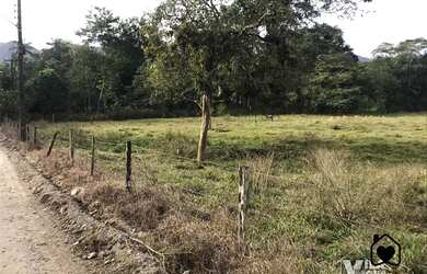 Imagem: A chácara possui 21.881m² de Área e está localizado em