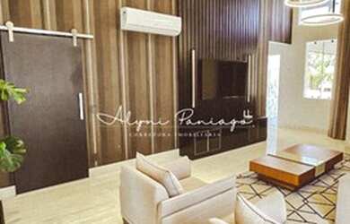 Imagem: A casa em condomínio possui 3 Dormitórios, 4 Banheiros, 4